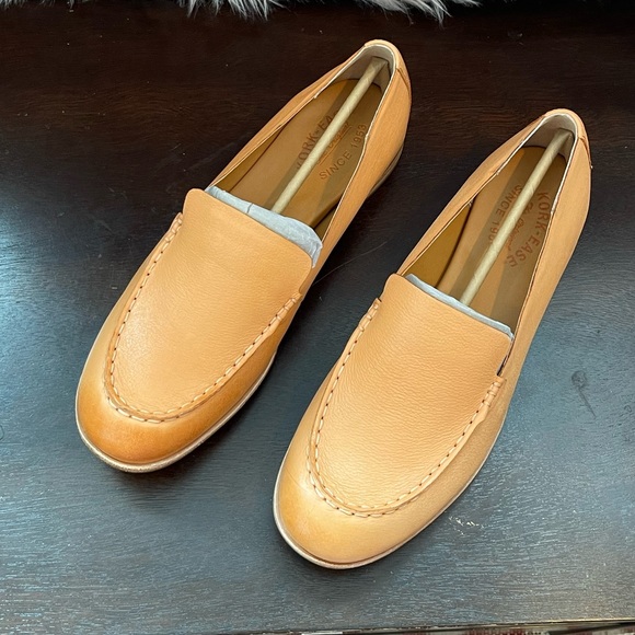KorkEase Shoes Korkease Meg Moc Toe Flats Nwt Poshmark